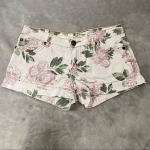 🍭 Love Culture Floral Print Shorts